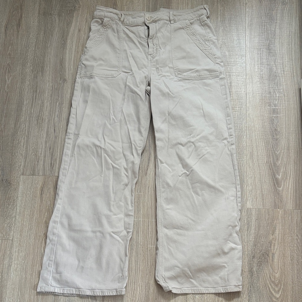 American Eagle Outfitters Women's Light Khaki Chinos- Size 14